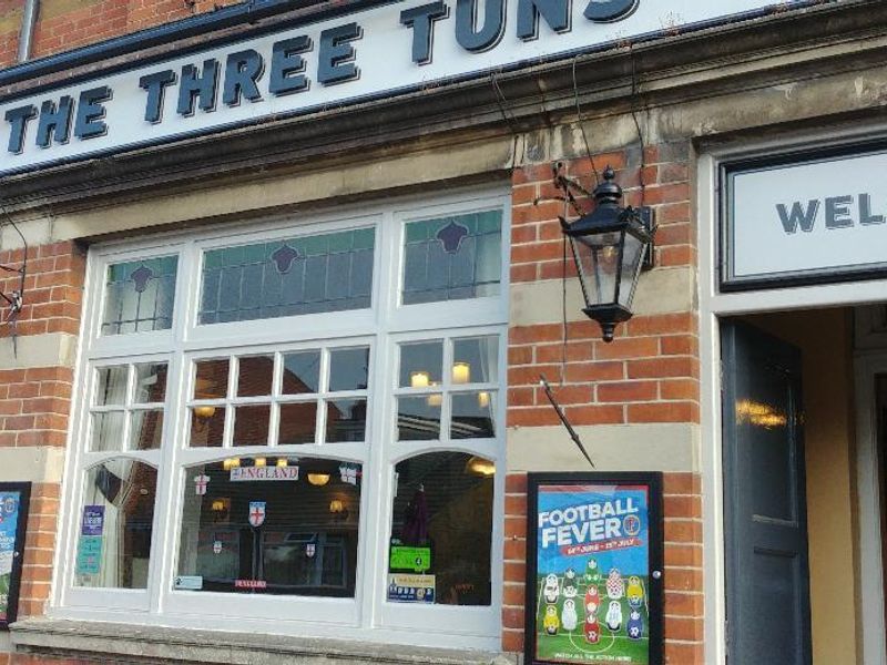 Three Tuns. (Pub, External, Key). Published on 13-08-2018