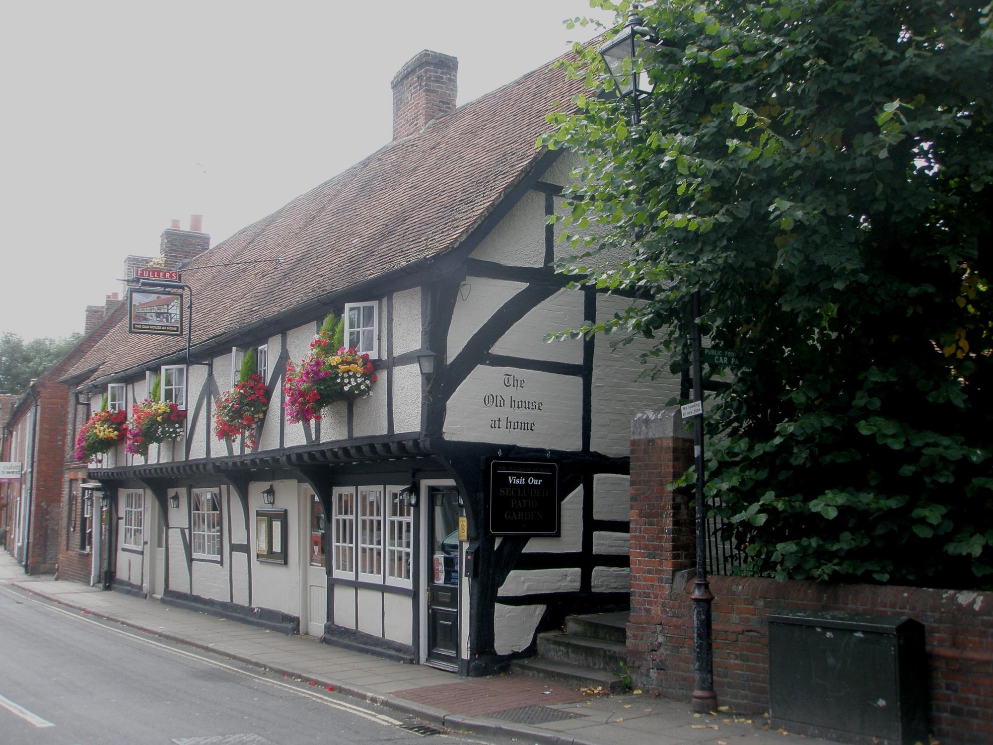 Pub. (Pub, Key). Published on 01-01-2018