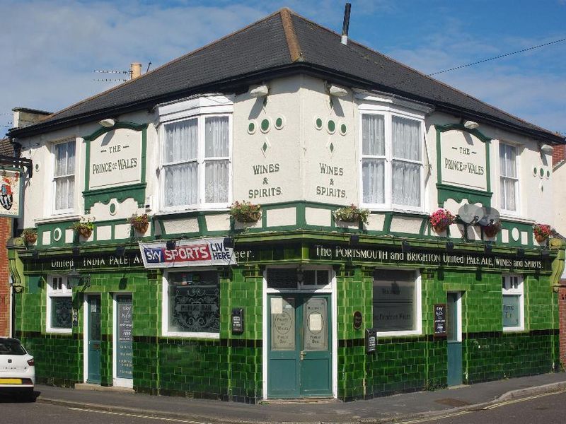 Pub. (Pub). Published on 15-09-2017