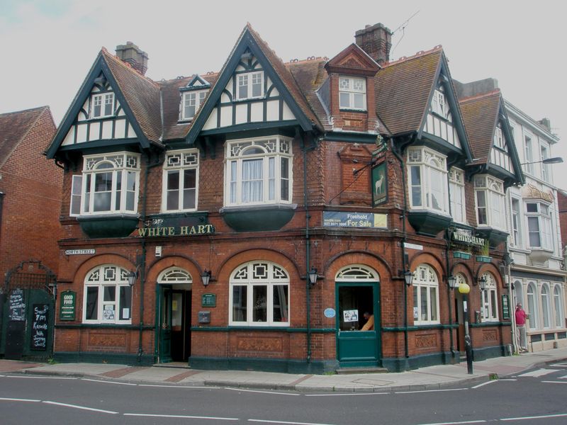 The White Hart. (Pub). Published on 09-10-2013
