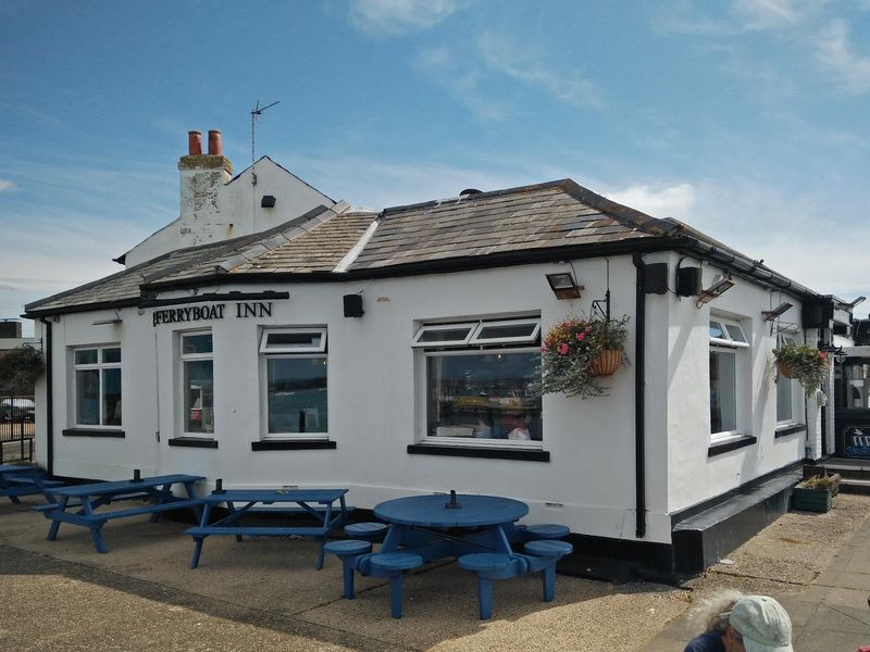 The Ferryboat (Pete Horn - 31/08/2019). (Pub, External). Published on 01-09-2019