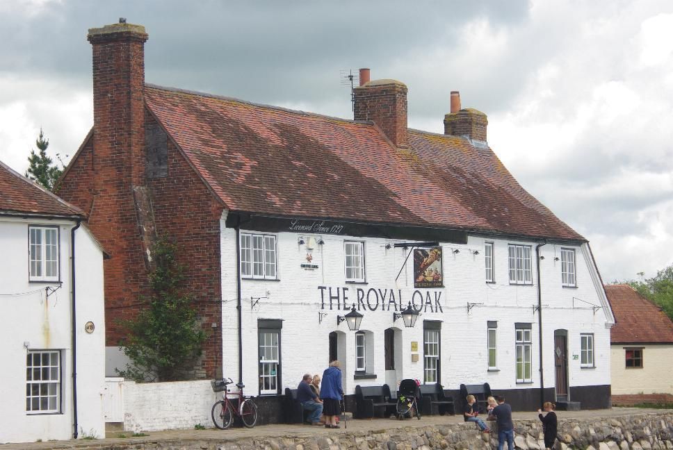 Pub. (Pub). Published on 20-05-2017