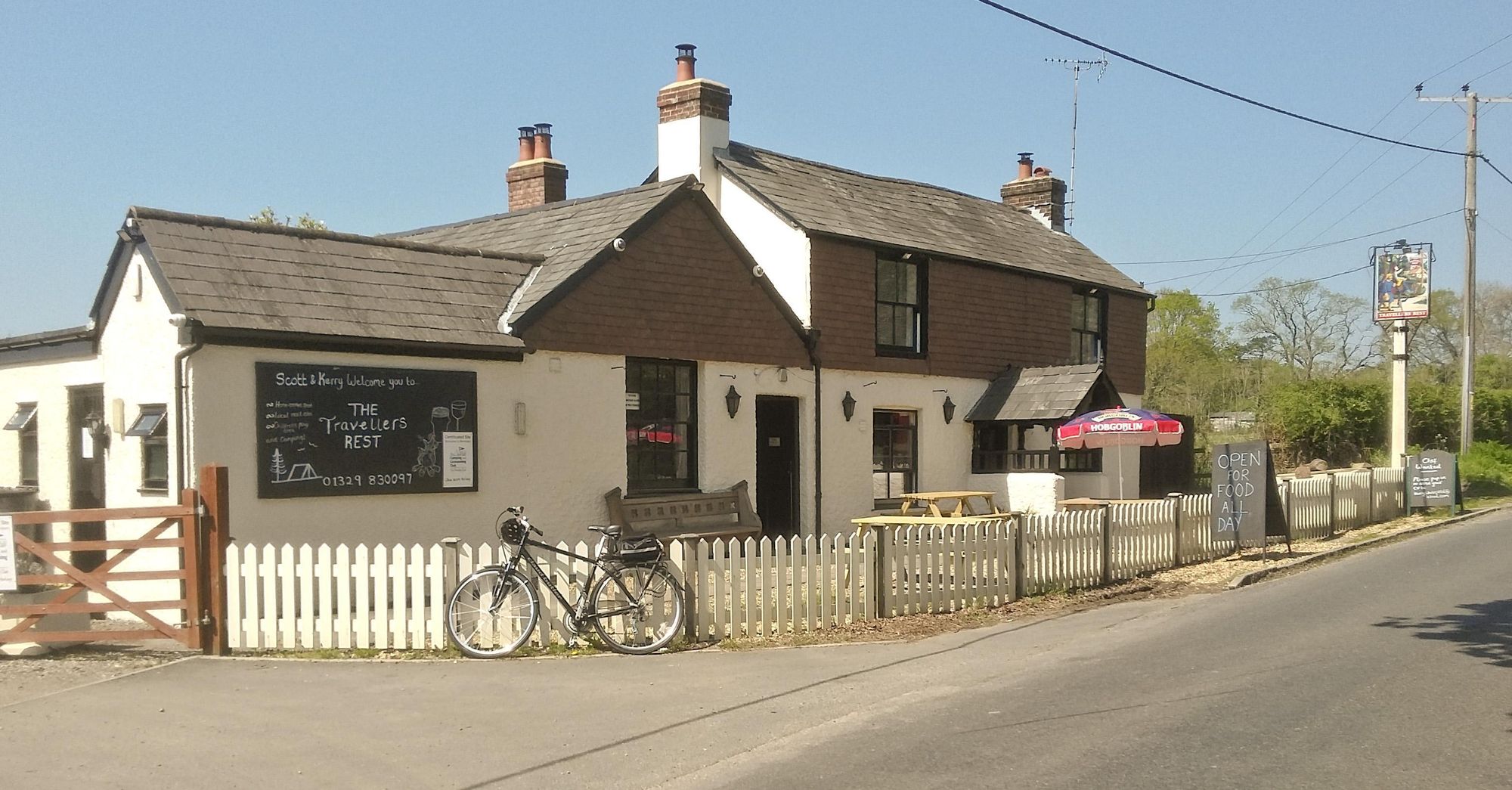 Travellers Rest, Newtown. (Pub). Published on 21-04-2019