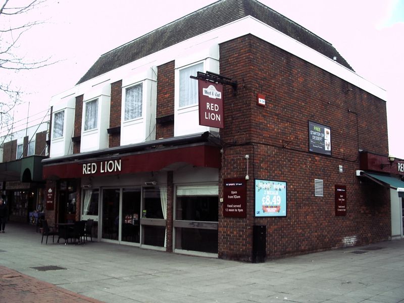 The Red Lion. (Pub). Published on 13-10-2015