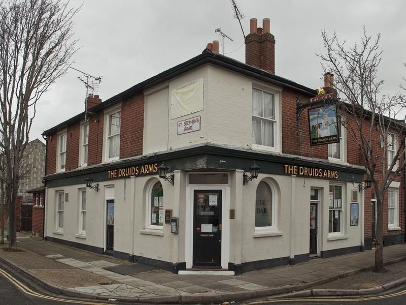Pub. (Pub). Published on 30-08-2017