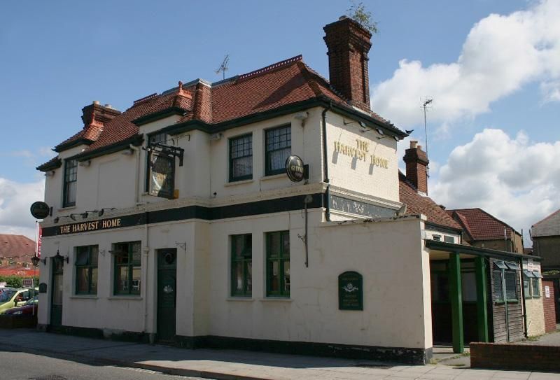Pub. (Pub). Published on 04-09-2017