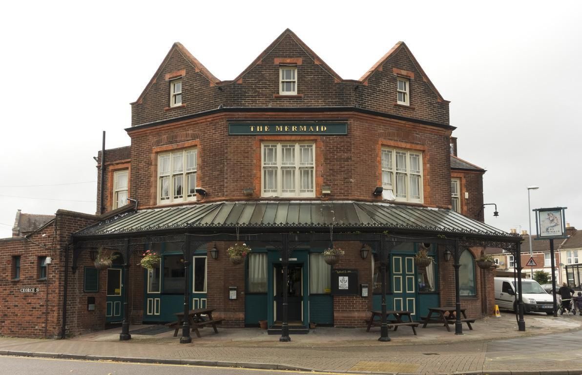 Pub. (Pub, Key). Published on 01-01-2018