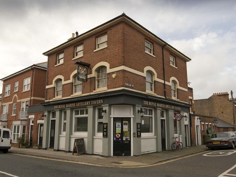 Pub. (Pub). Published on 31-08-2017