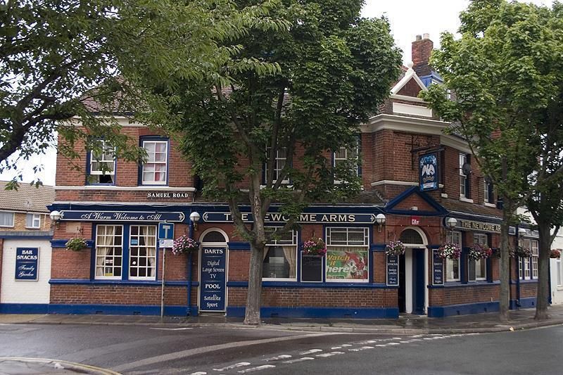 Pub. (Pub). Published on 28-08-2017