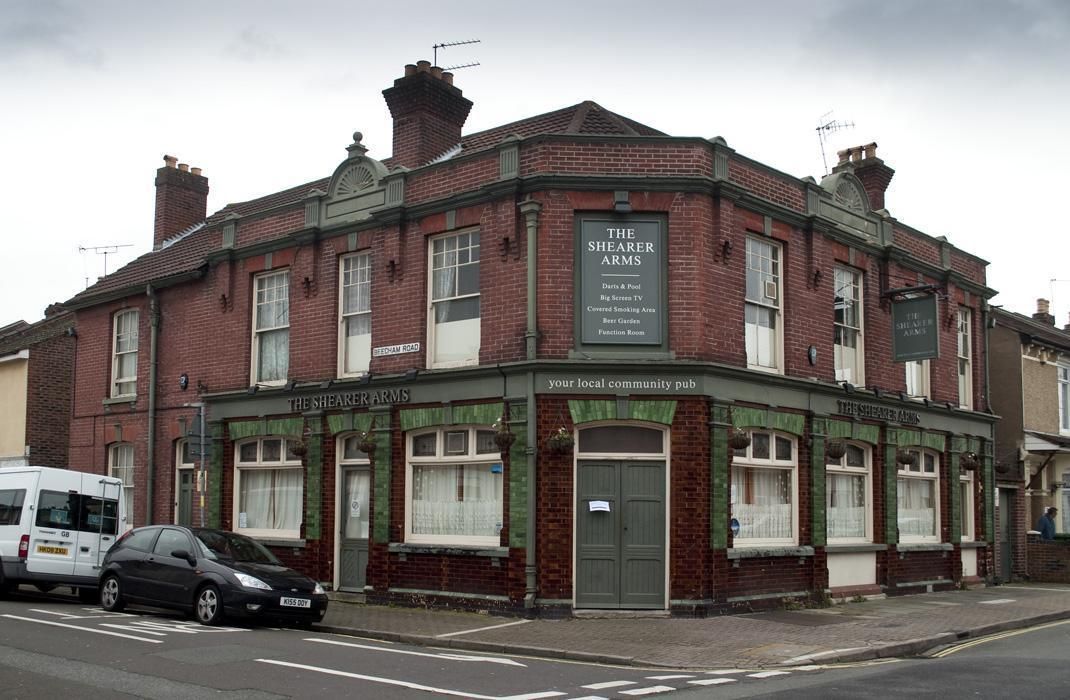 Pub. (Pub). Published on 04-09-2017