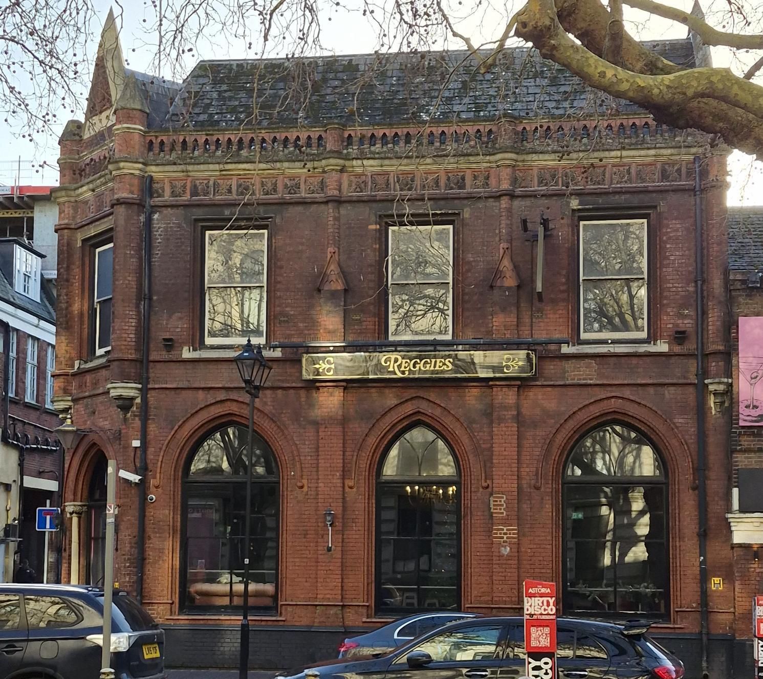 Reggies Cocltail Bar. (Pub, External, Key). Published on 11-12-2025