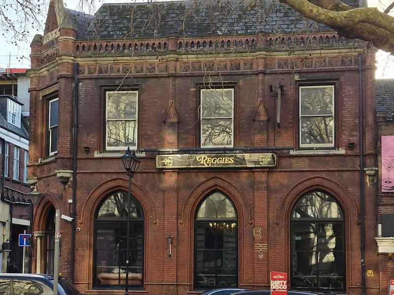 Reggies Cocltail Bar. (Pub, External, Key). Published on 11-12-2025