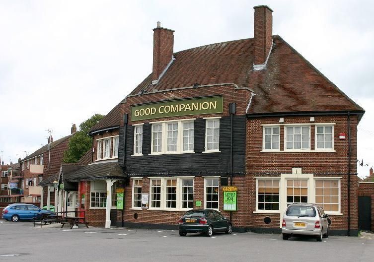 Pub. (Pub). Published on 31-08-2017
