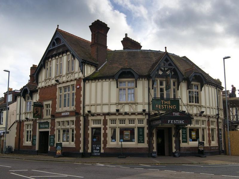 Pub. (Pub). Published on 31-08-2017