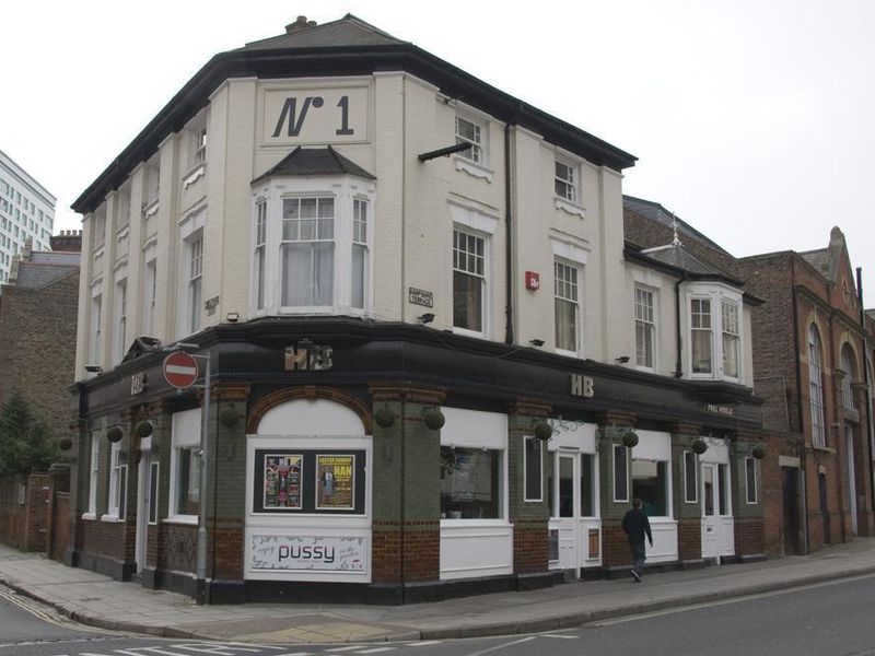 Pub. (Pub). Published on 30-08-2017