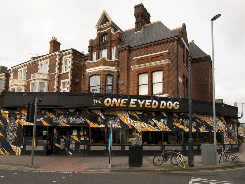 Pub. (Pub). Published on 28-08-2017