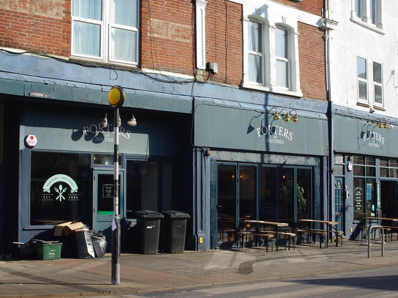 Porters. (Pub, External). Published on 28-02-2023