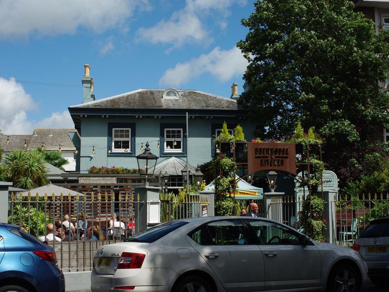 Pub. (Pub, External, Key). Published on 29-07-2021