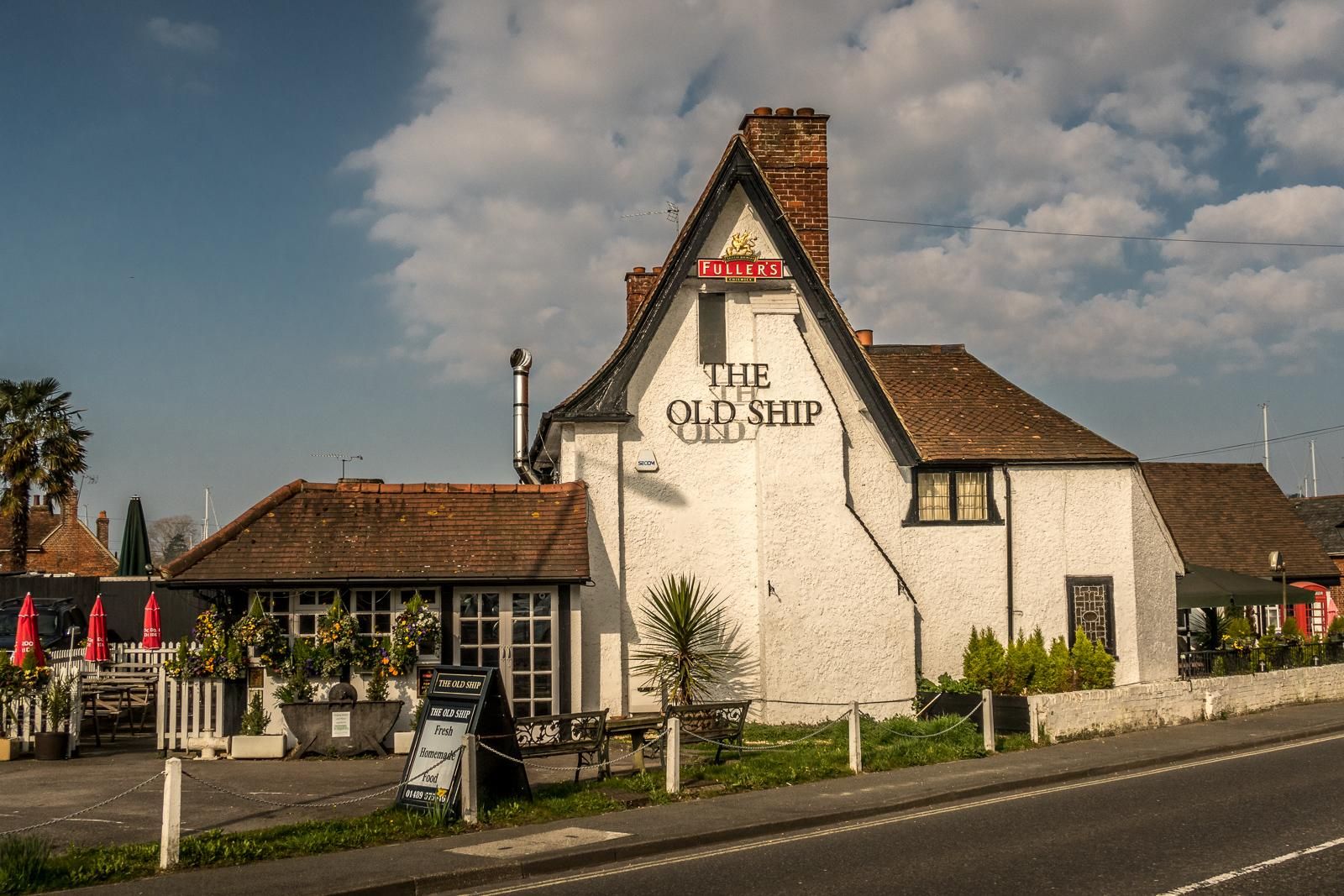 The Old Ship. (Pub). Published on 11-04-2015