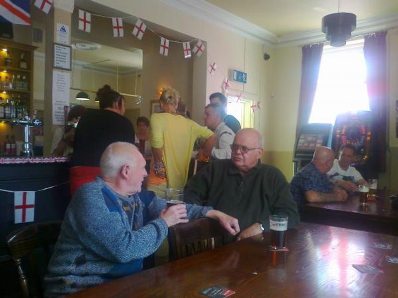 (Customers). Published on 05-06-2012