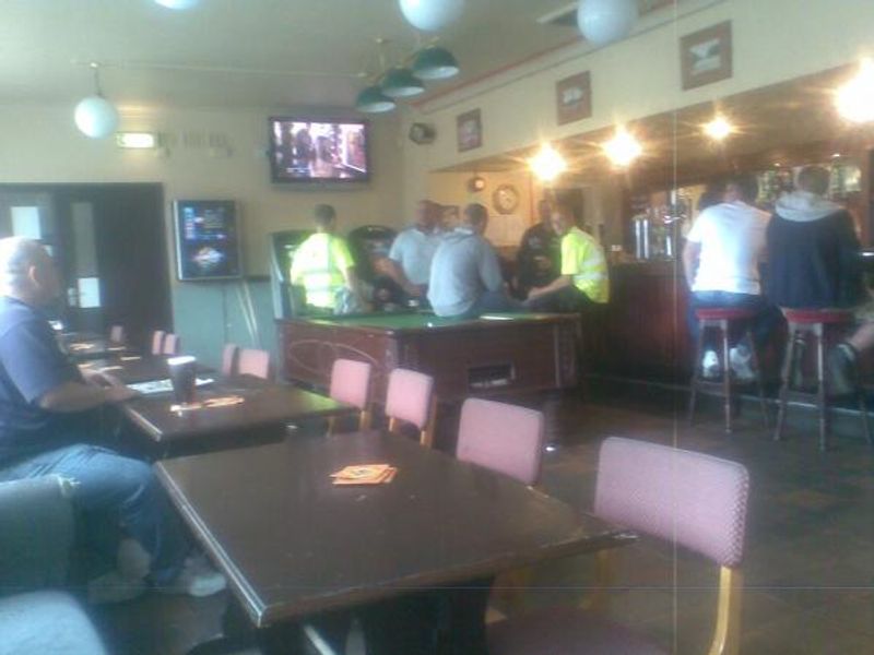 (Bar, Customers). Published on 24-05-2012