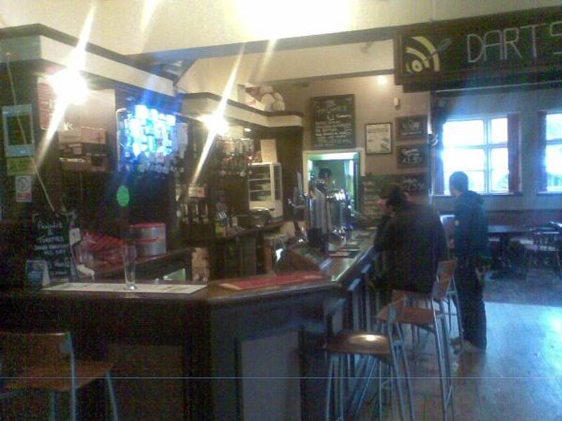 (Bar, Customers). Published on 27-05-2012