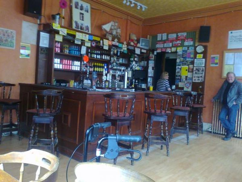 (Bar). Published on 27-05-2012 