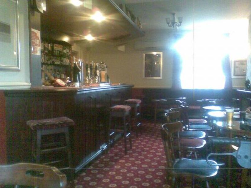 (Bar). Published on 27-05-2012 