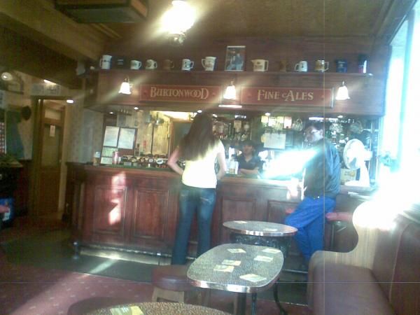 (Bar, Customers). Published on 06-06-2012