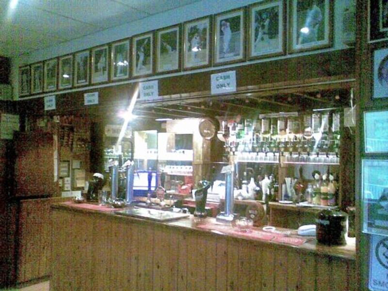 (Bar). Published on 14-06-2012 