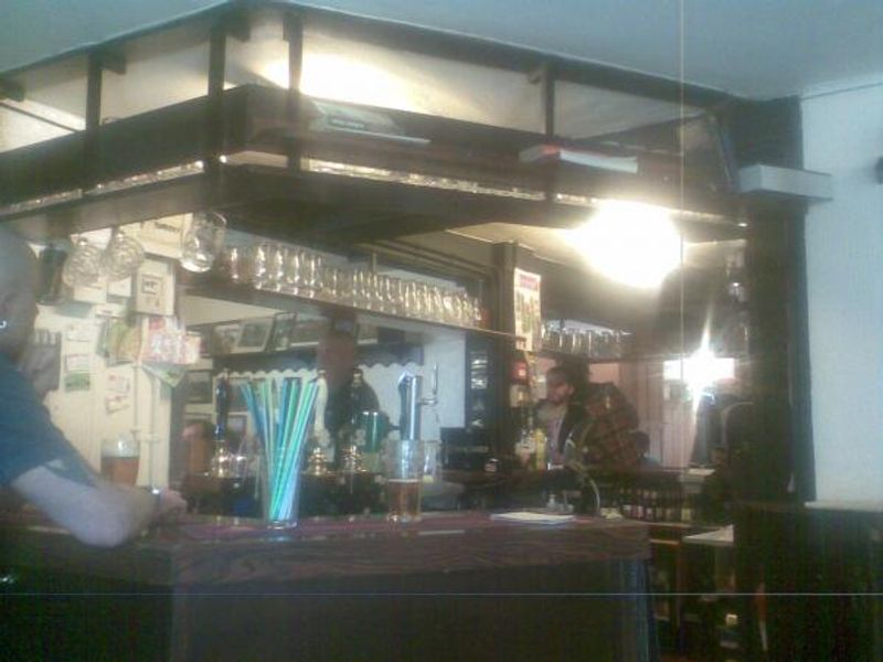 (Bar). Published on 10-06-2012 