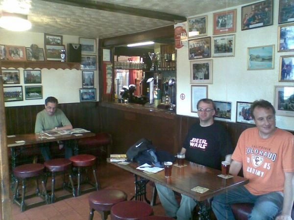 (Bar, Customers). Published on 10-06-2012
