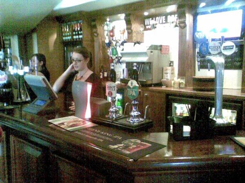 (Bar). Published on 06-06-2012 