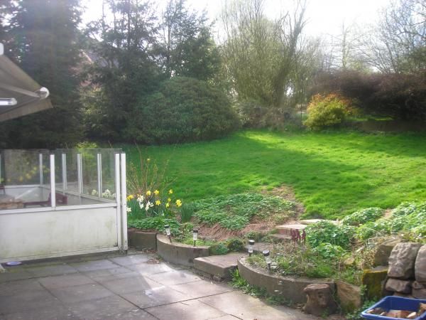 (Garden). Published on 14-06-2012