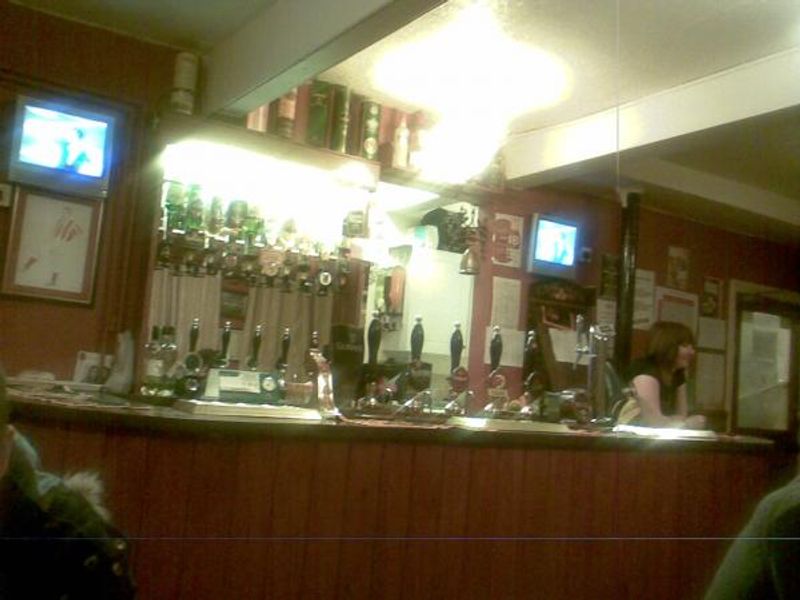 (Bar). Published on 06-06-2012 