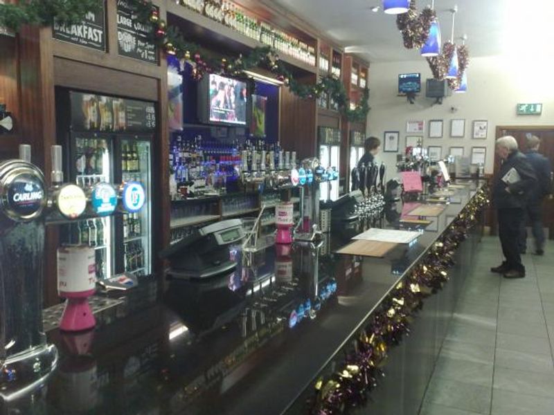 (Bar). Published on 06-06-2012 