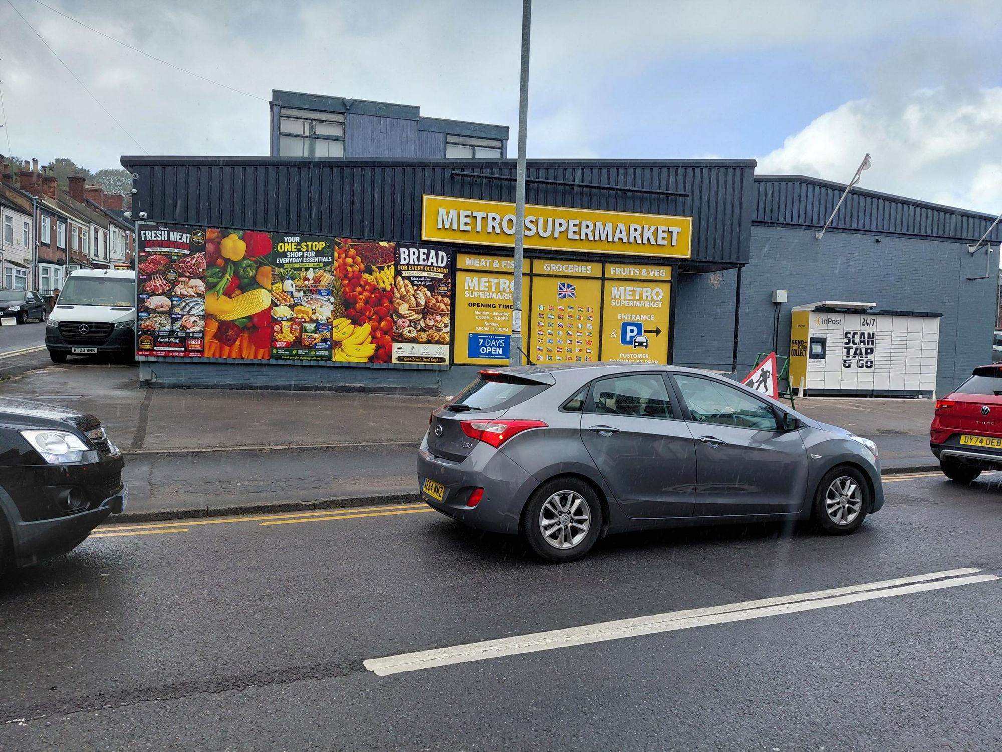 The former Jollees, now converted to a supemarket. (Key). Published on 12-10-2026
