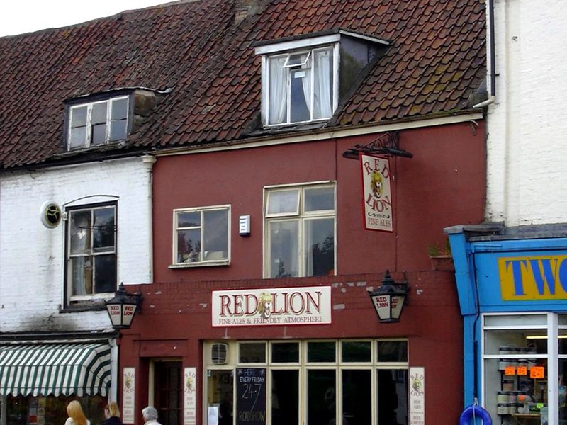 Red Lion, March, 2003. (Pub). Published on 15-07-2012 