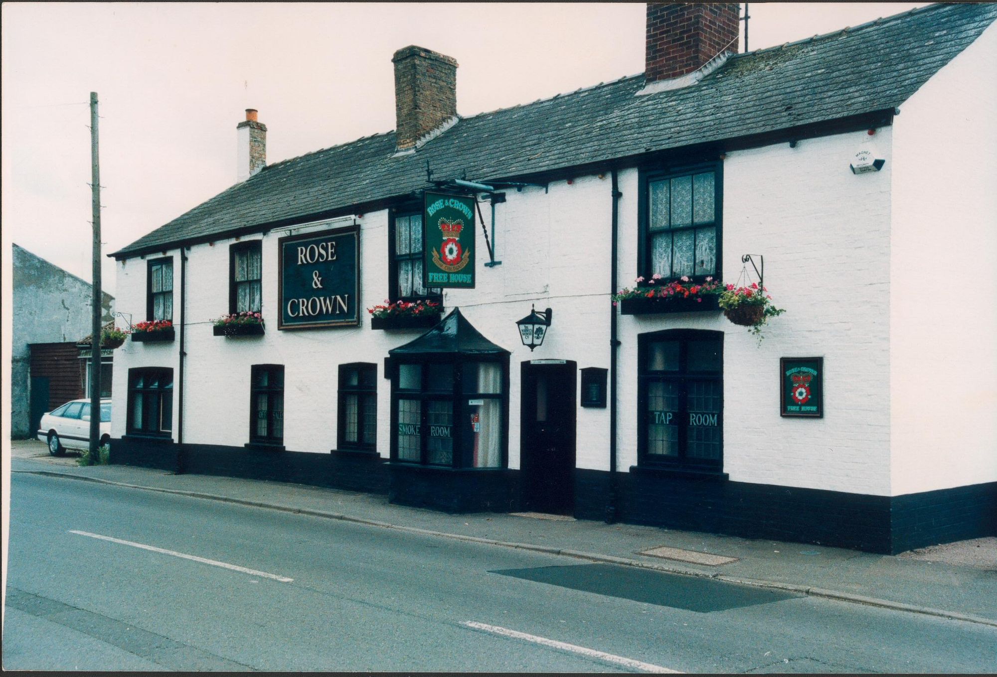 Rose & Crown, March, 2003. (Pub). Published on 15-07-2012