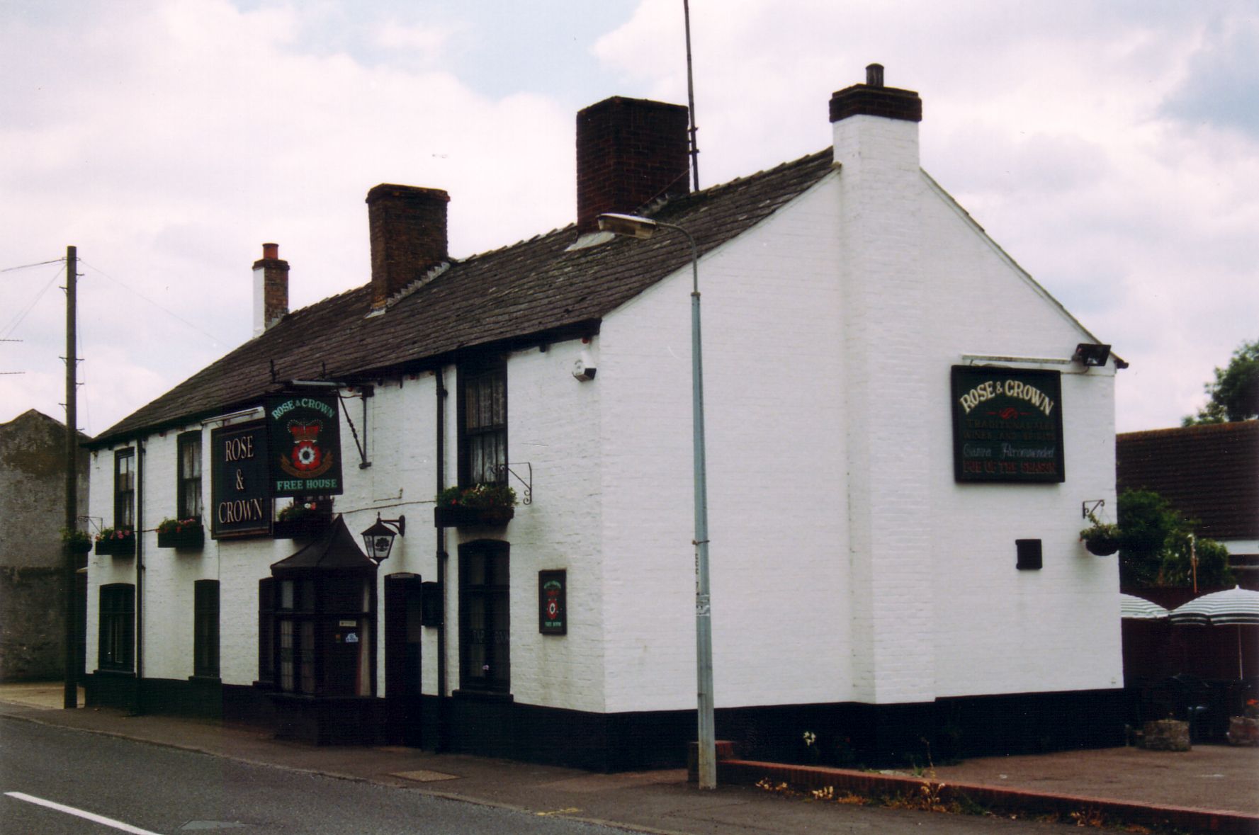 Rose & Crown, March, 2000. (Pub). Published on 15-07-2012