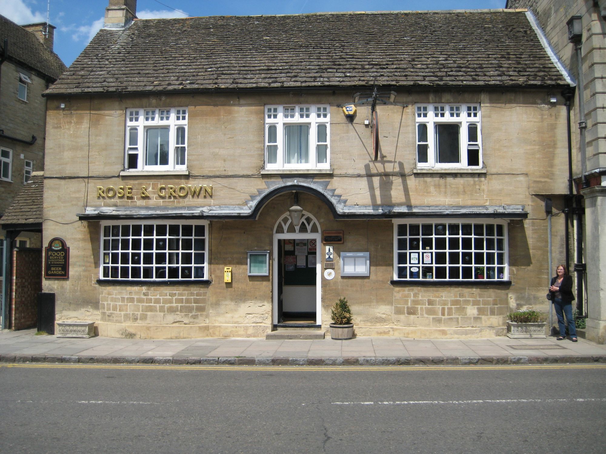 Rose & Crown, Oundle, 2008. (Pub). Published on 15-07-2012