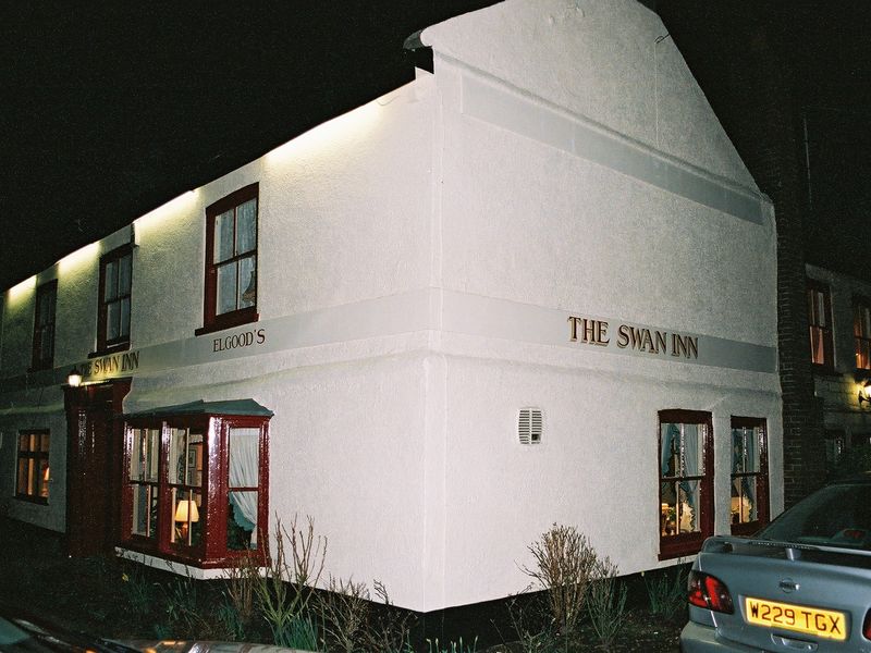Swan Inn, Parson Drove, 2004. (Pub). Published on 15-07-2012 