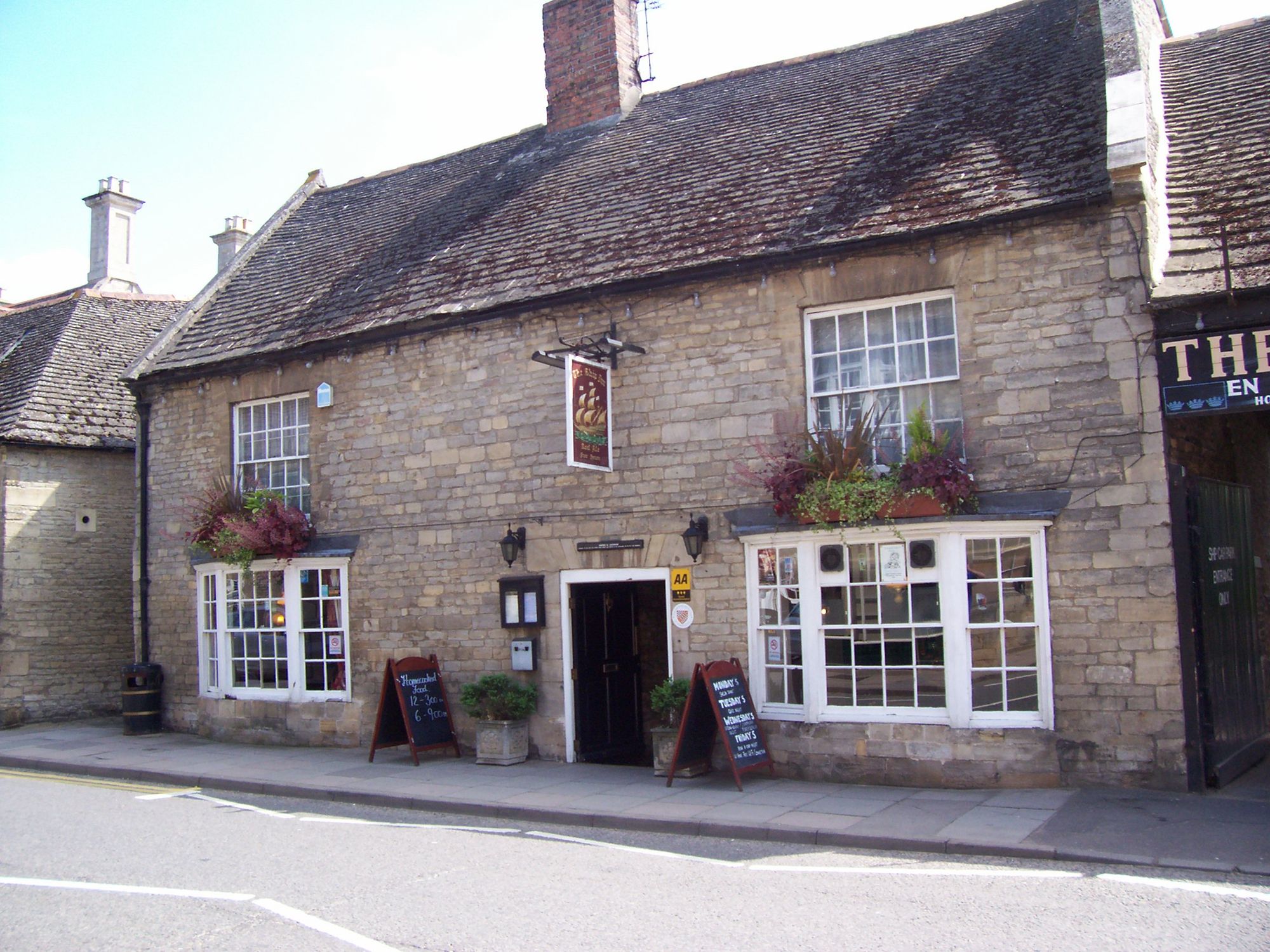 Ship Inn, Oundle, 2009. (Pub, Key). Published on 15-07-2012