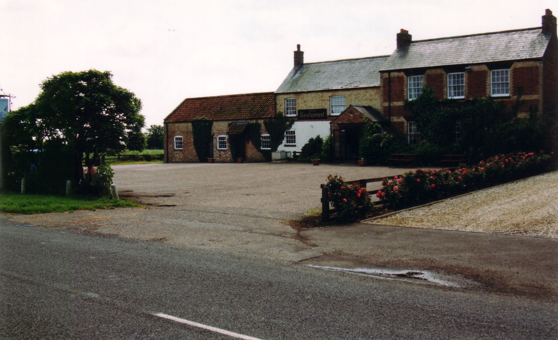 Butchers Arms, Parson Drove, 2000. (Pub). Published on 15-07-2012