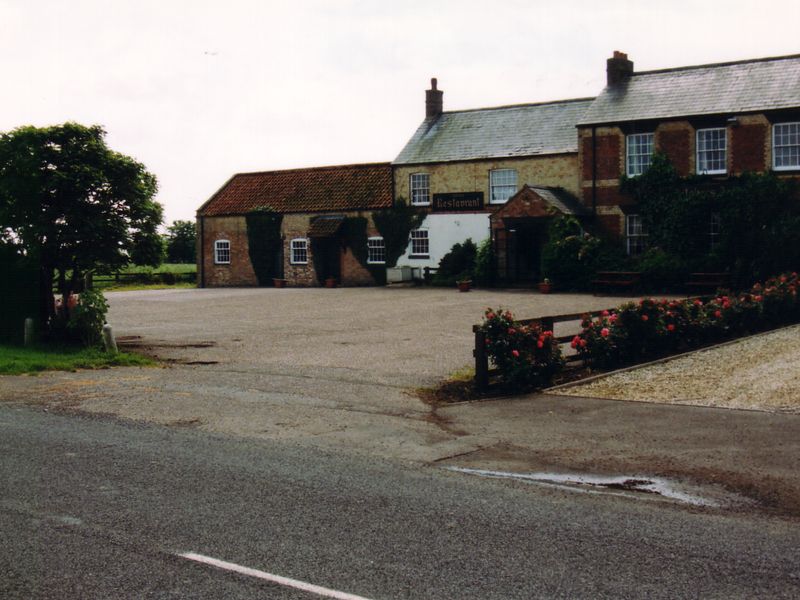 Butchers Arms, Parson Drove, 2000. (Pub). Published on 15-07-2012