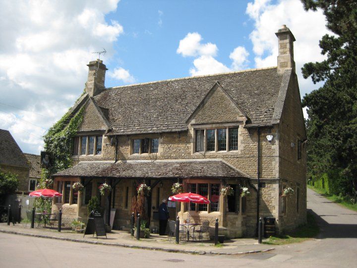 Kings Head, Apethorpe, 2010. (Pub, Key). Published on 15-07-2012