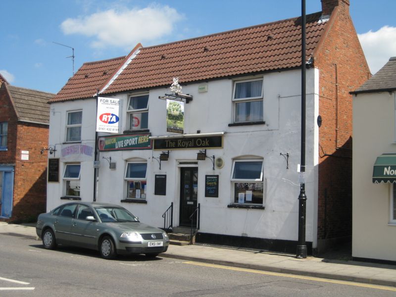 Royal Oak, Bourne, 2008. (Pub). Published on 15-07-2012