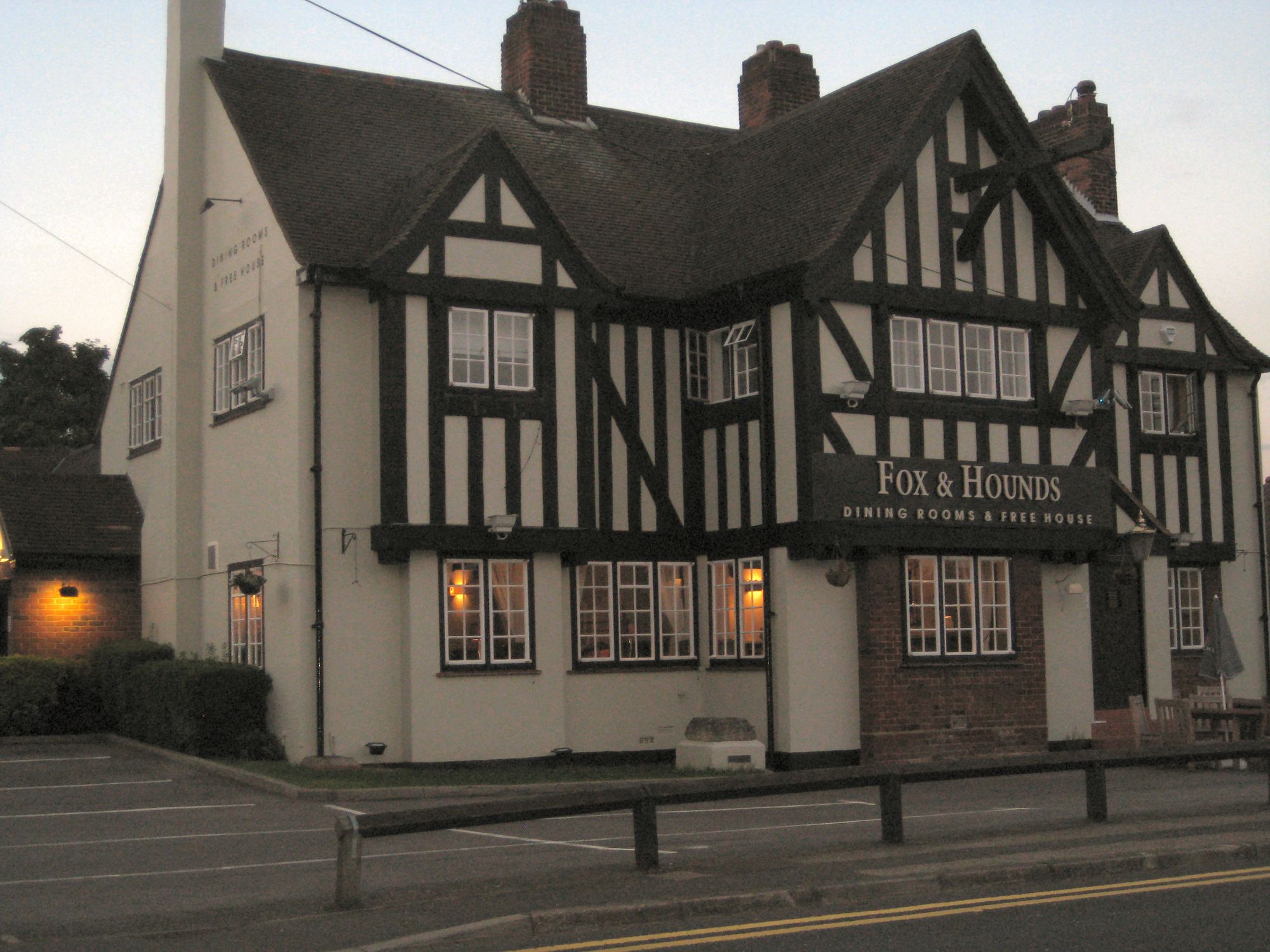 Fox & Hounds, Peterborough, 2008. (Pub). Published on 15-07-2012