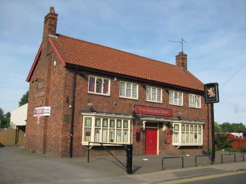 Golden Lion, Peterborough, 2009. (Pub). Published on 15-07-2012