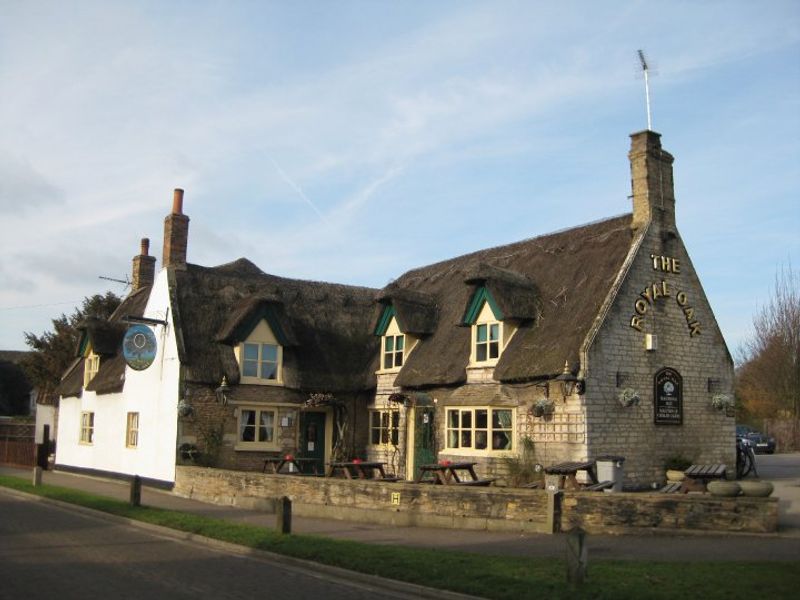 Royal Oak, Castor, 2010. (Pub, Key). Published on 15-07-2012